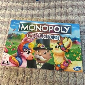Hasbro Monopoly Unicorns vs Llamas - Colorful Adventure